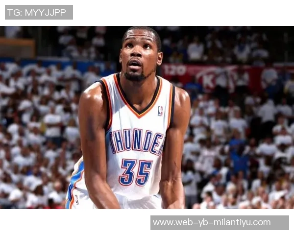 阿门感慨杜兰特拼搏精神超越年龄让人敬佩 阿门感慨杜兰特拼搏精神超越年龄让人敬佩